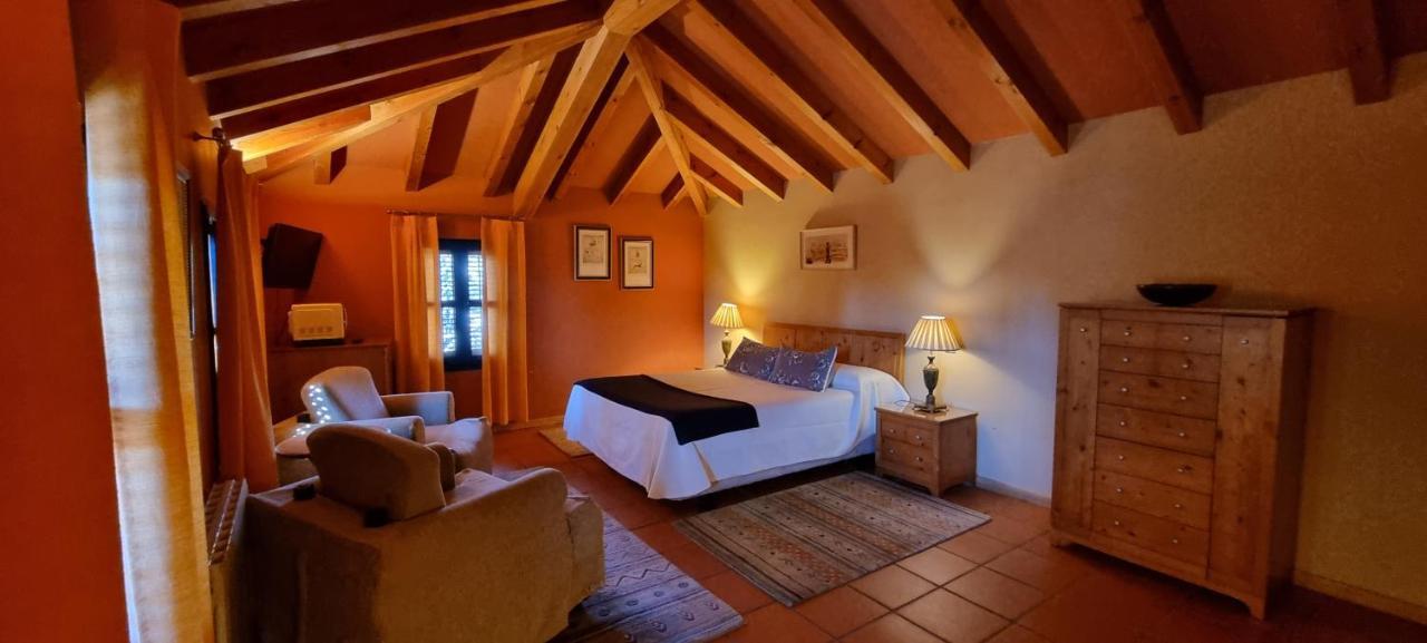 Hotel Sara De Ur La Cabrera Exteriér fotografie