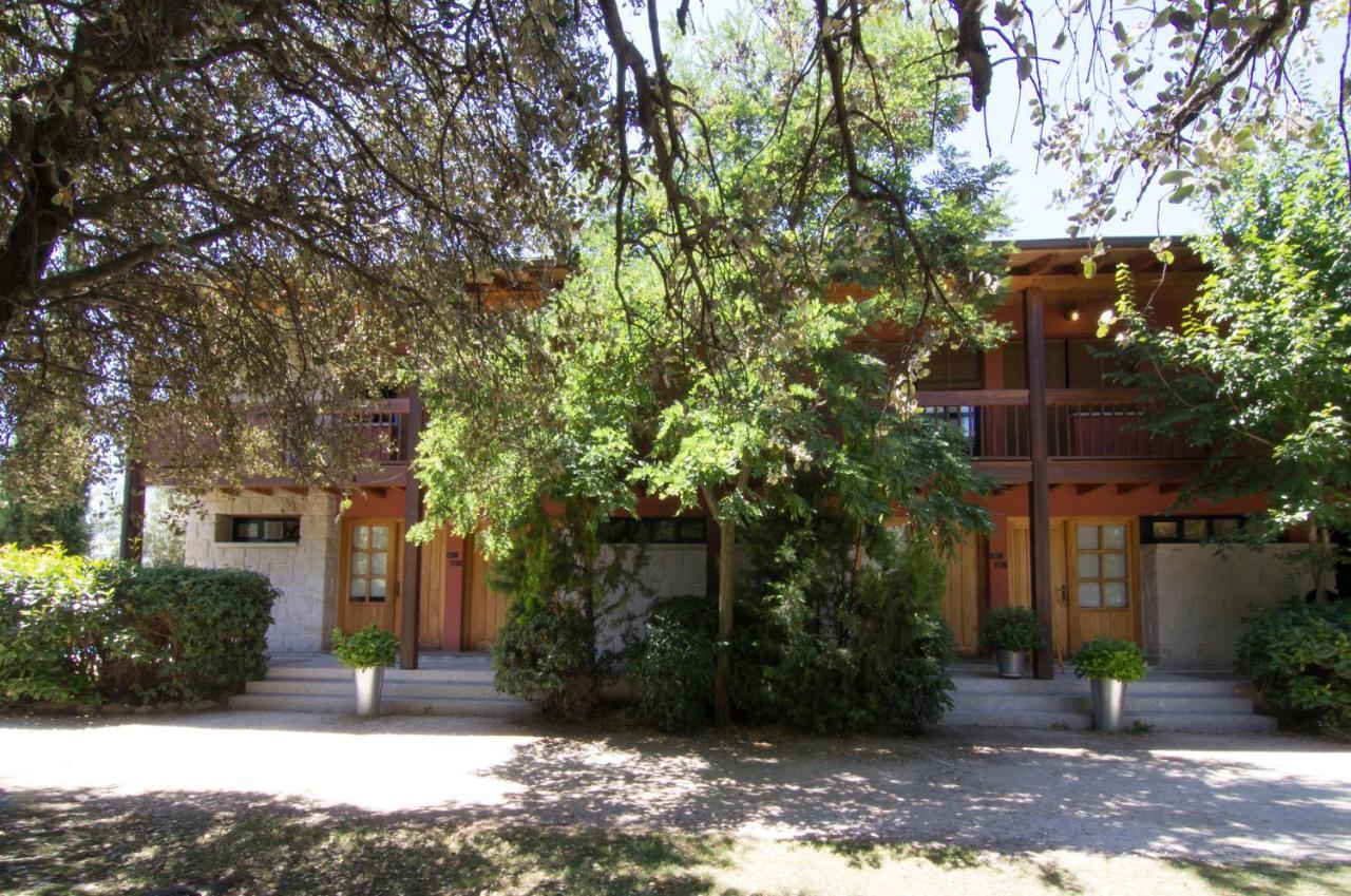 Hotel Sara De Ur La Cabrera Exteriér fotografie