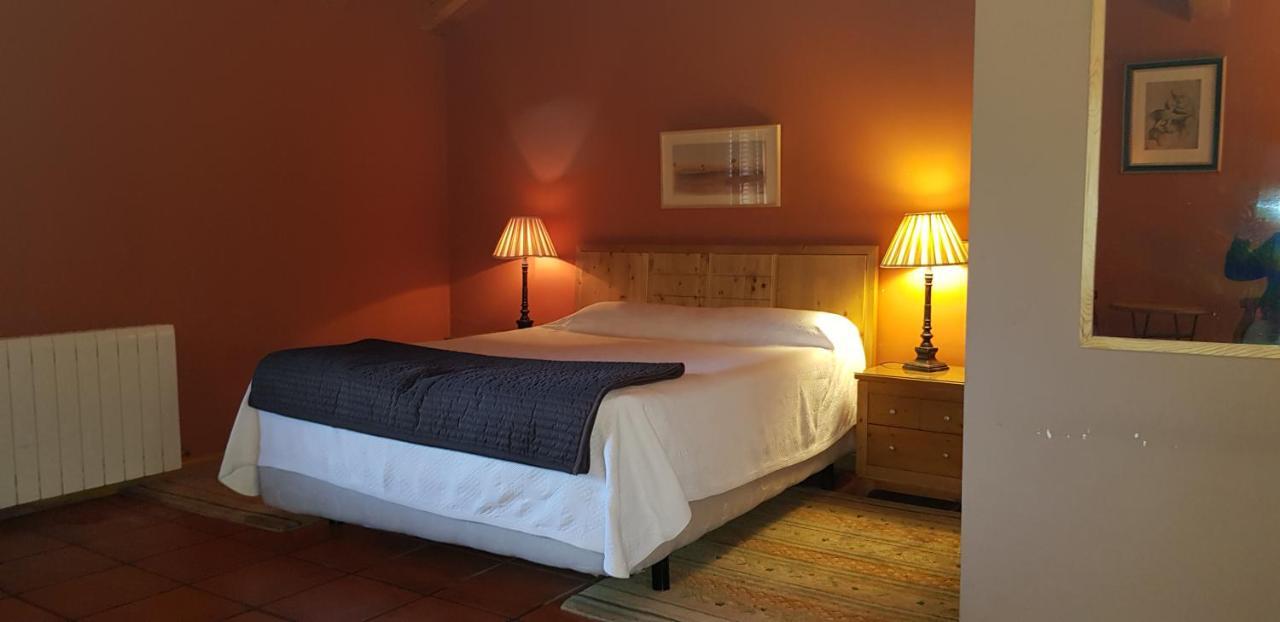 Hotel Sara De Ur La Cabrera Exteriér fotografie