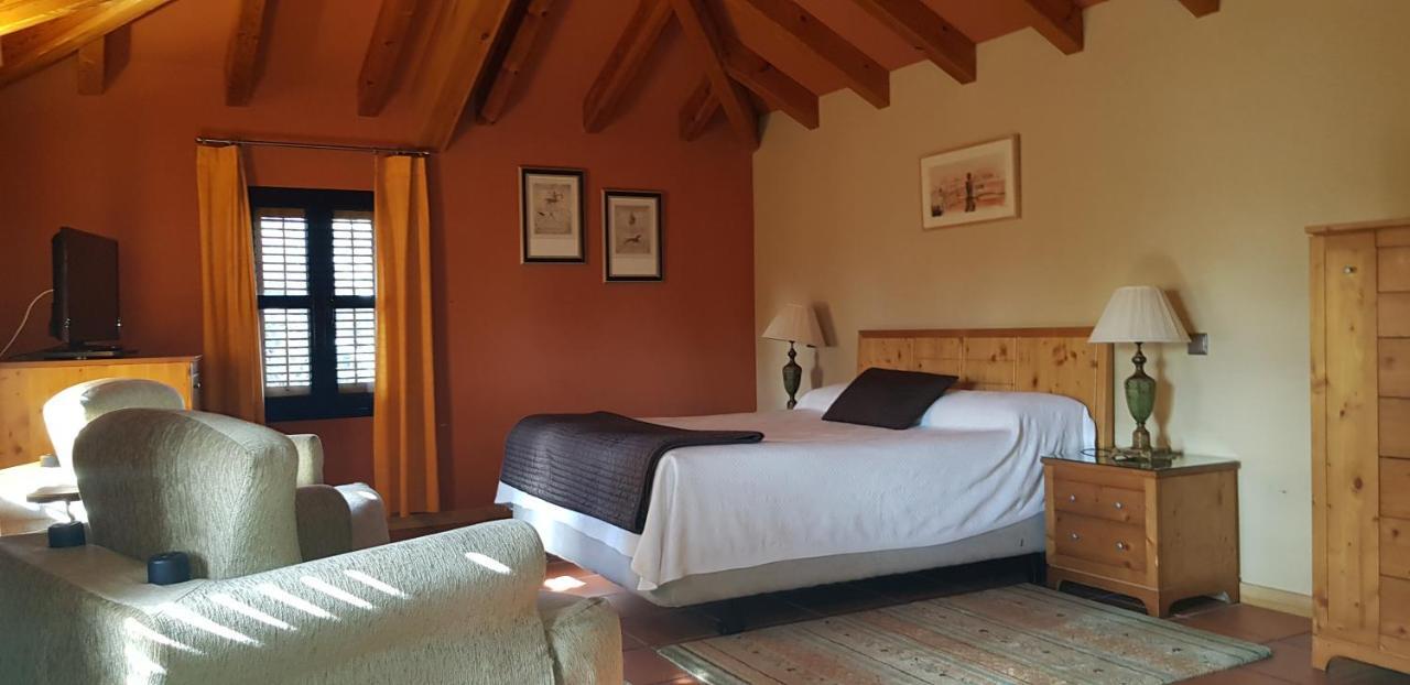 Hotel Sara De Ur La Cabrera Exteriér fotografie